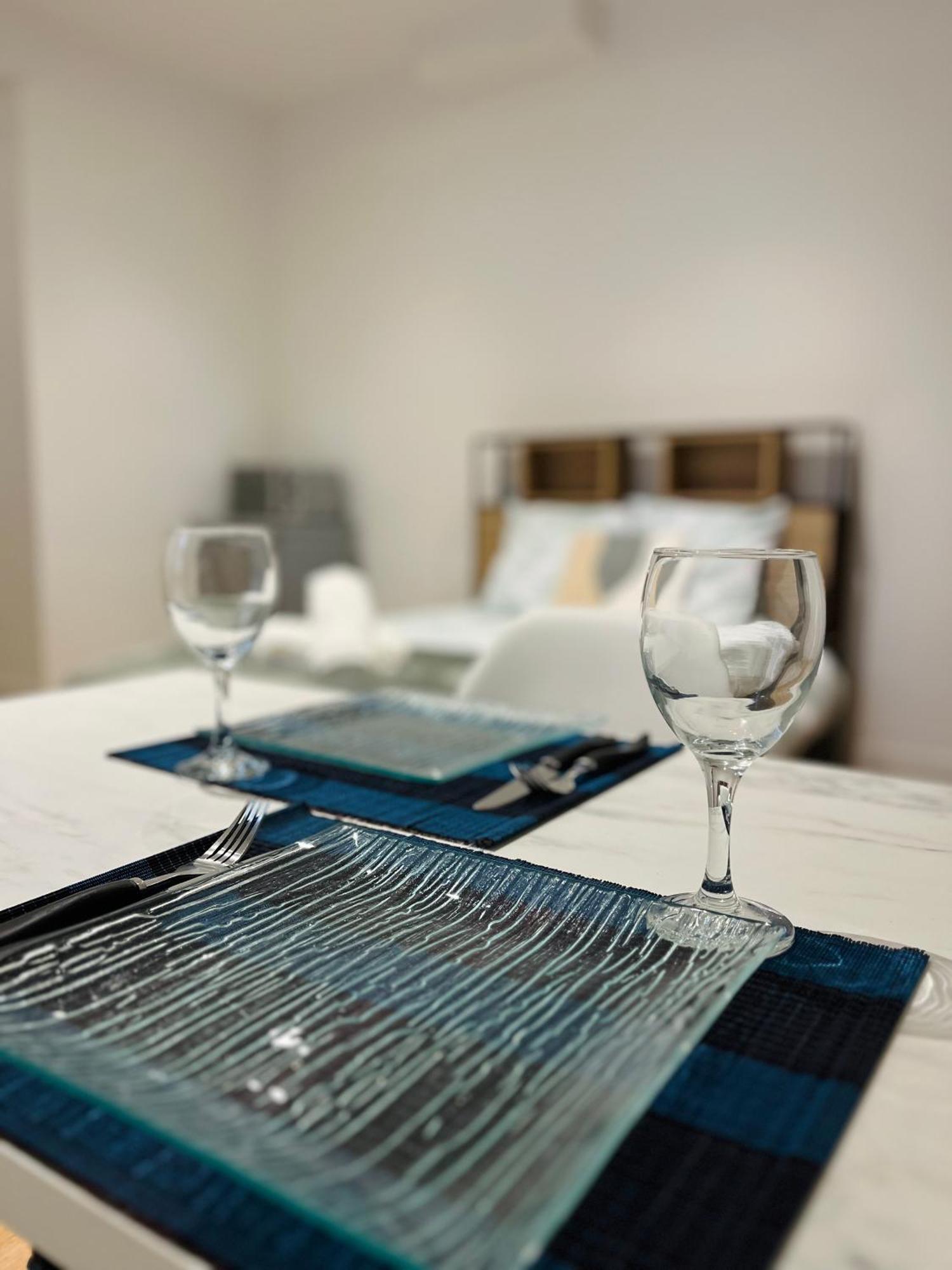 Apartament La Ruche Arrageoise - Parking Gratuit - Cozy - Grand Lit - Long Sejour Arras Zewnętrze zdjęcie