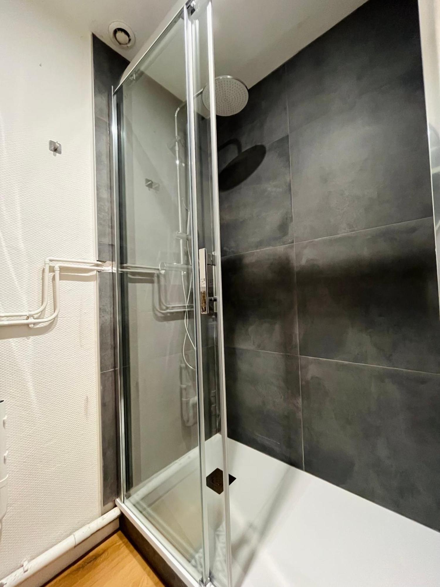Apartament La Ruche Arrageoise - Parking Gratuit - Cozy - Grand Lit - Long Sejour Arras Zewnętrze zdjęcie